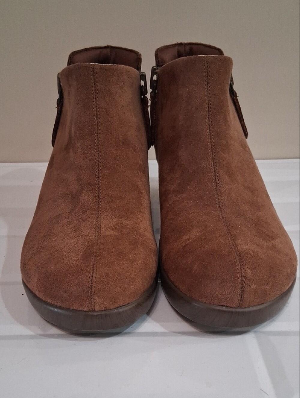 Alegria Sloan Brown Suede Bootie Size 8 - Picture 5 of 11
